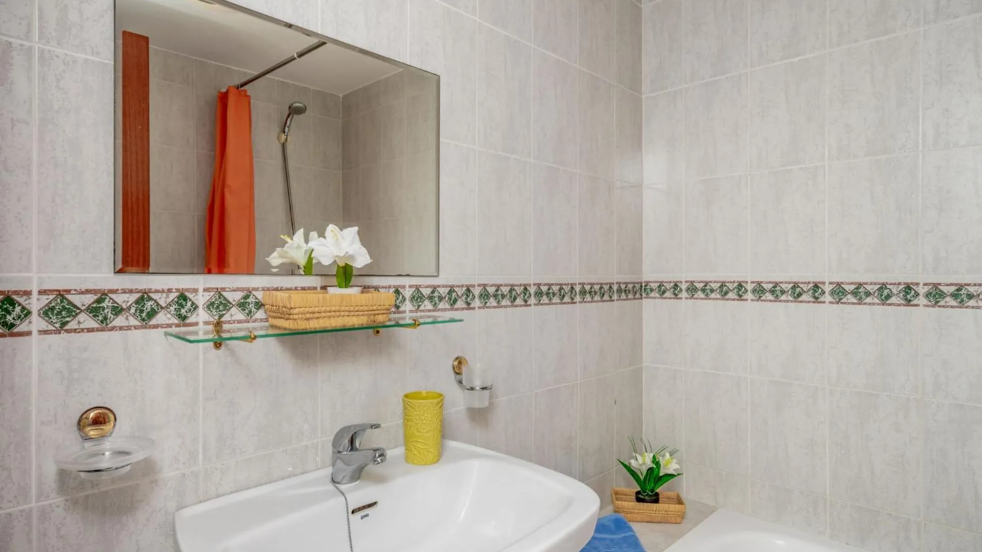 Holiday Home Biarritz Golf By Interhome エステポナ スペイン